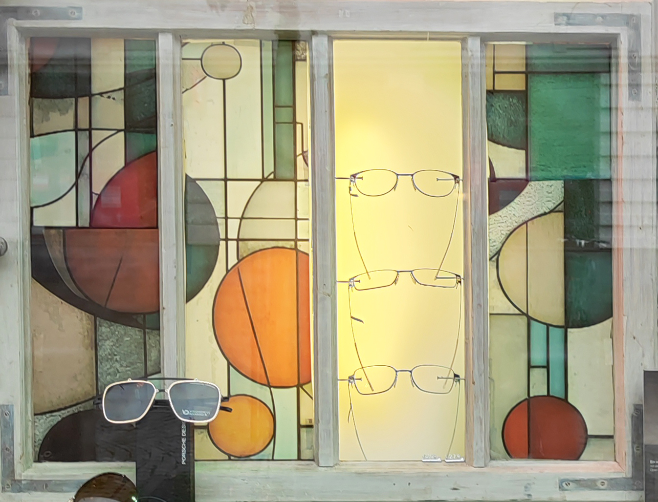 Holzfenster mit „Bleiverglasung“