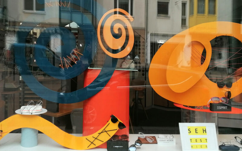 Foto: Astrid Roepke Schaufenstergestaltung "Spiralen und Ovale"